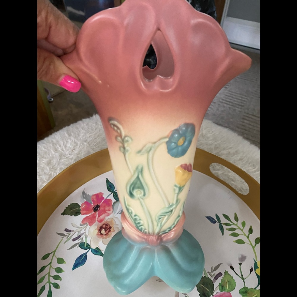 Vintage Hull Pottery Vase Pink Bow Knot B11-10.5
